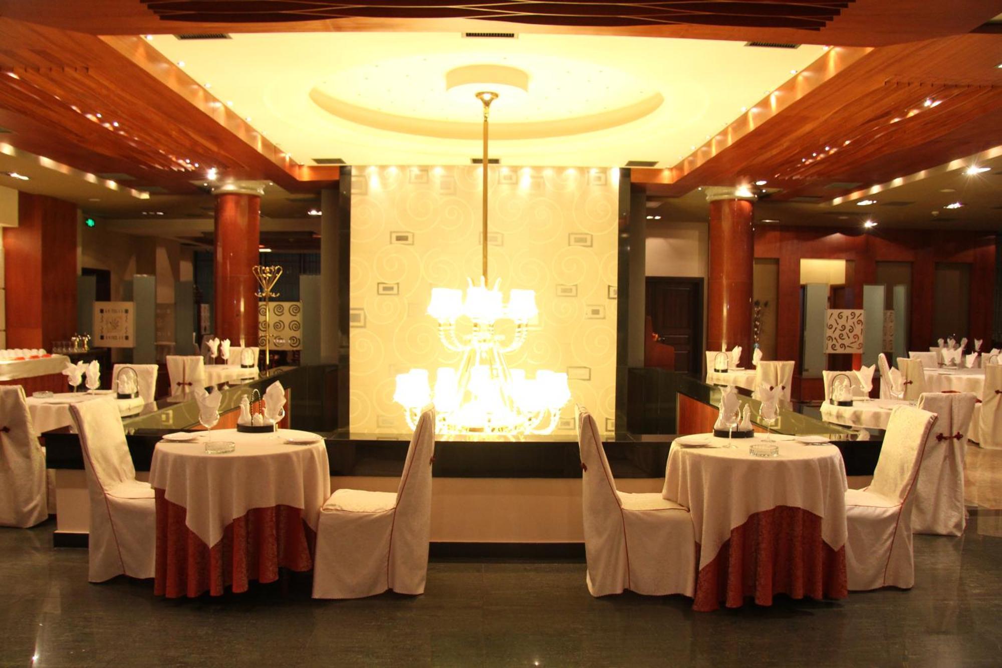Grand Hotel Europa Shkoder Luaran gambar