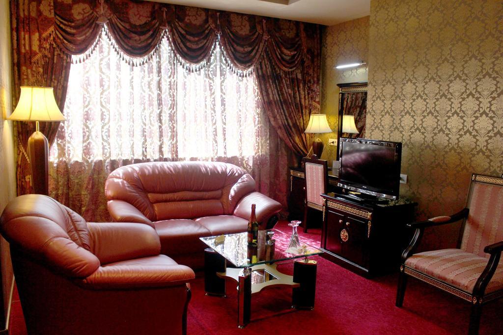 Grand Hotel Europa Shkoder Luaran gambar