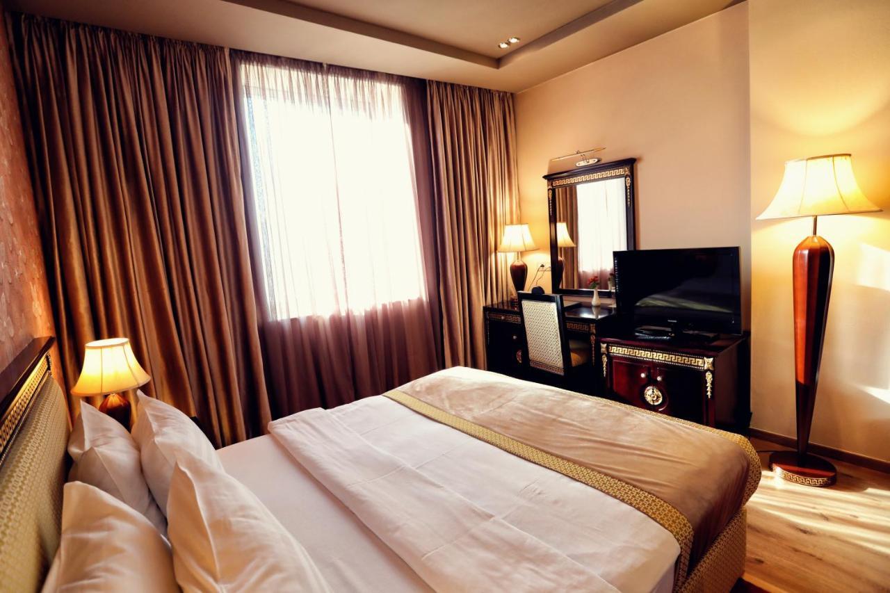 Grand Hotel Europa Shkoder Luaran gambar